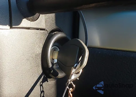 2002 BMW 325Xit из США, поврежденный, VIN WBAEP33442PF00982